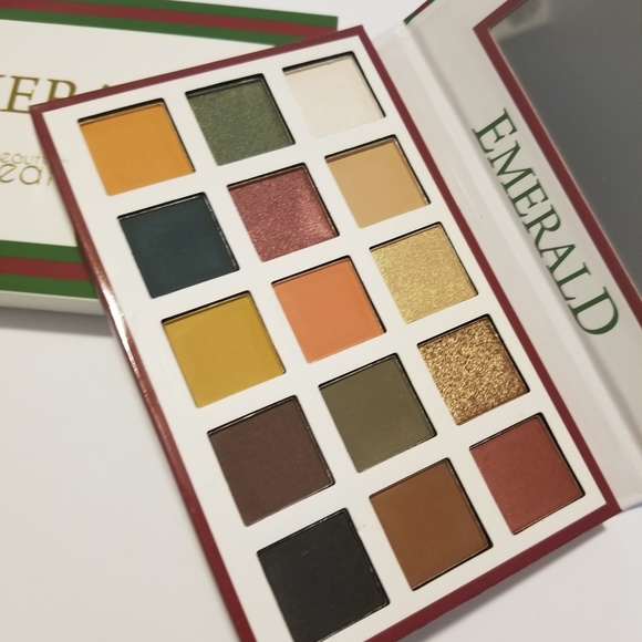 💣💥2 for $20💥💣 palette makeup - Picture 2 of 3